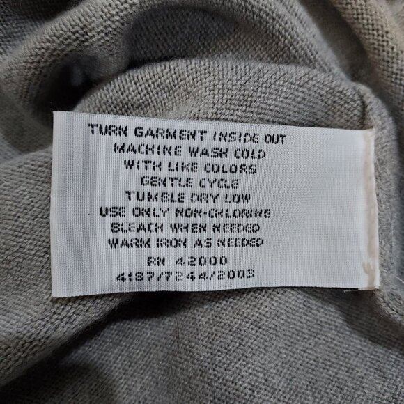 Jaclyn Smith Sweater Gray Button in Collar Cuffs Long Sleeve V Neck Casual - Picture 14 of 15